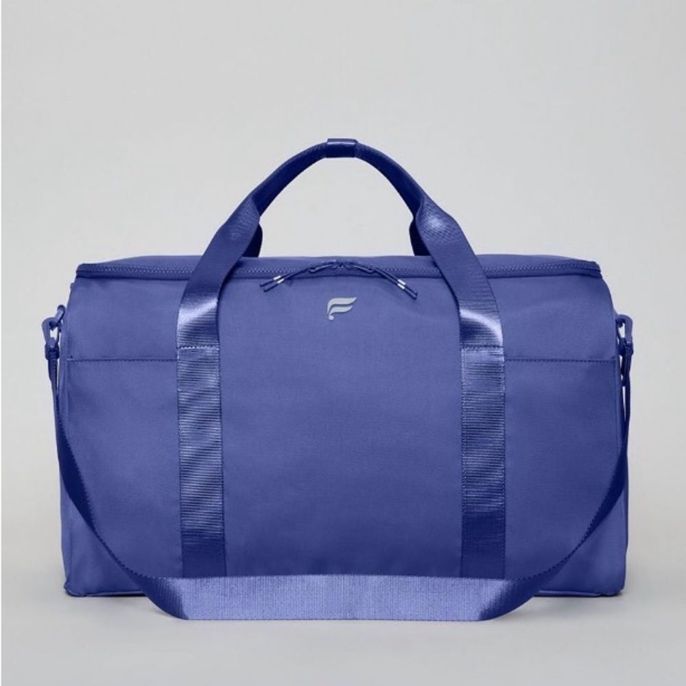 NEW *Fabletics* The Convertible Travel Bag in Blue Velvet Dawn